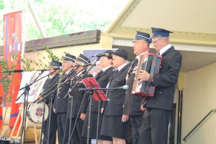 Zespół OSP podczas występu